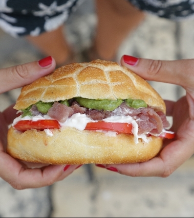 Panino tartare di tonno