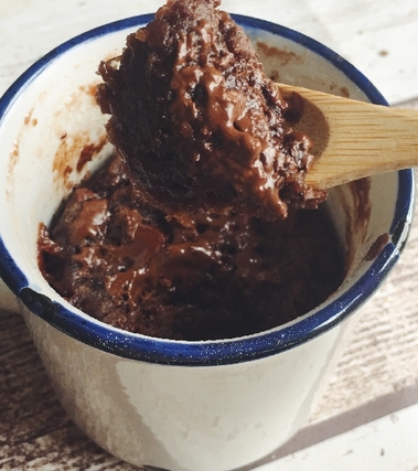 Brownie mug cake vegana