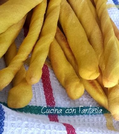 Grissini alla curcuma