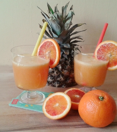 Succo di arancia e ananas