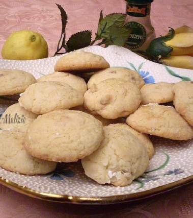 Biscotti teneri al limone e zenzero
