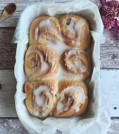 Cinnamon rolls vegani di farro