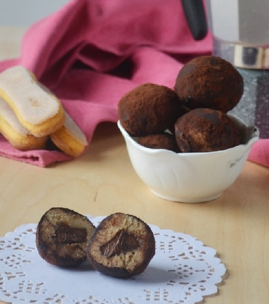 Tartufi al tiramisù con cuore di nutella