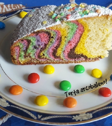 Torta arcobaleno all'arancia