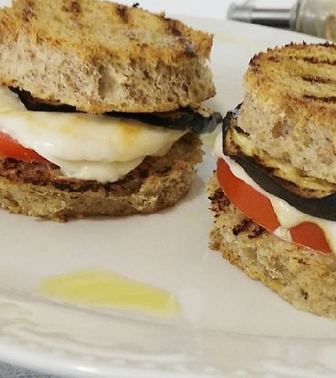 Medaglioni di pane alla parmigiana