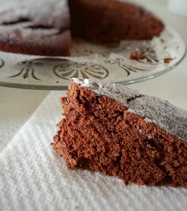 Torta all'acqua cioccolato e arance