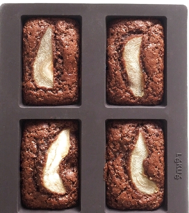 Mini plum-cake cacao e pere