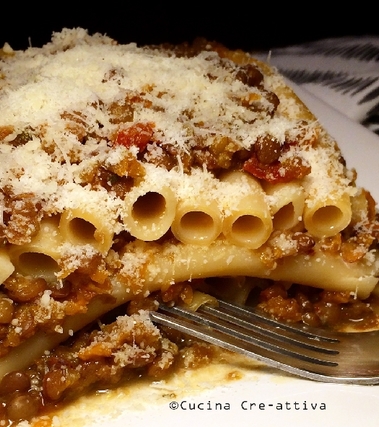 Torre di ziti al ragù