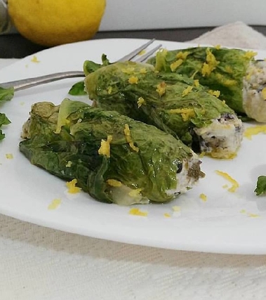 Foglie di lattuga stufate alla ricotta