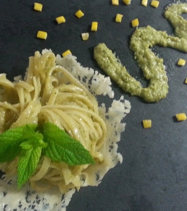 Linguine al pesto di fave e noci