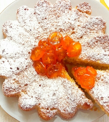 Torta soffice ai kumquat o mandarini cinesi