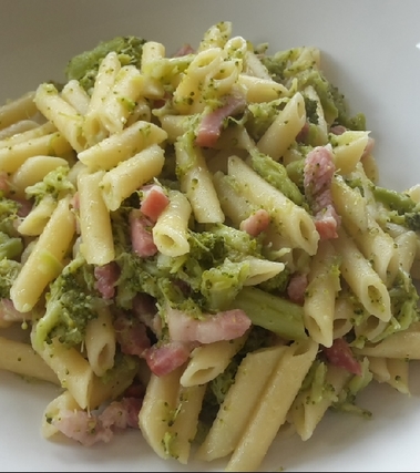 Penne broccoli e pancetta