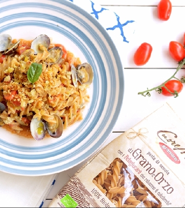 Fusilli “cuore mio” vongole e pesto di melanzane