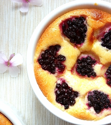 Flan di ricotta alle more