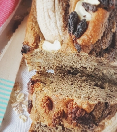 Banana bread al caffè e latte di mandorla