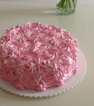 Torta morbida al cacao con marmellata di ciliegie