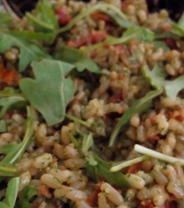 Riso venere  e riso integrale in insalata