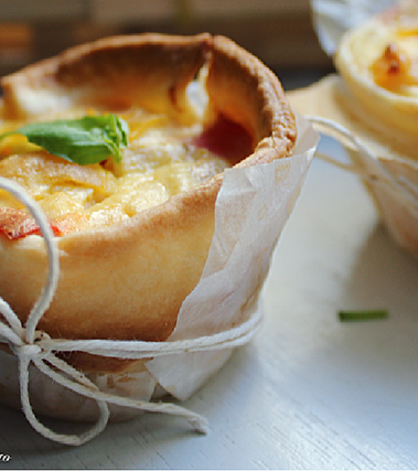 Cestini con ricotta, robiola e peperoni