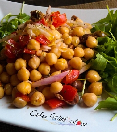 Insalata fresca di ceci al rosmarino