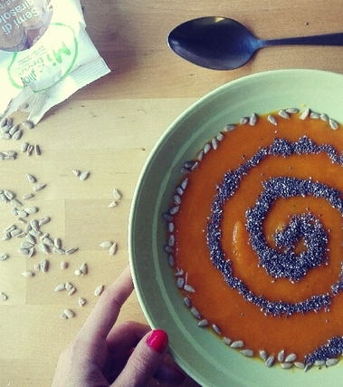 Gazpacho di carote con semini