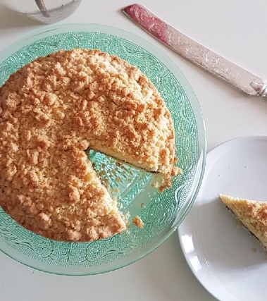 Sbrisolona con marmellata di more