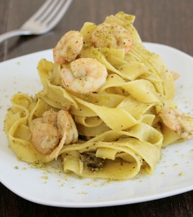Pappardelle con gamberetti e pistacchio