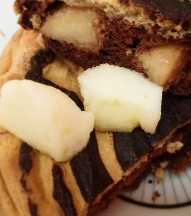 Pancake con mela e cacao