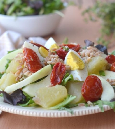 Insalata di farro perlato con patate e barattieri