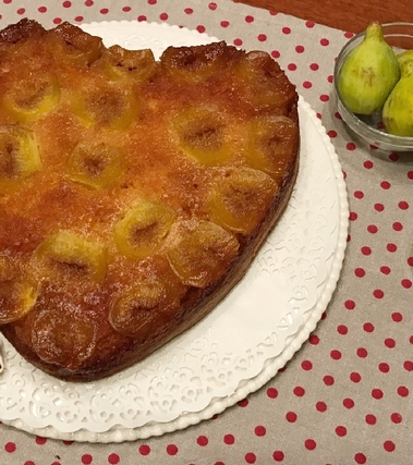 Torta rovesciata ai fichi