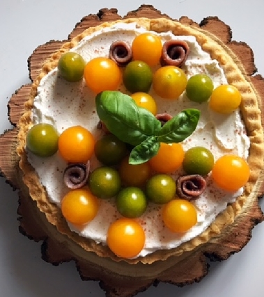Torta salata al philadelphia pomodori e acciughe