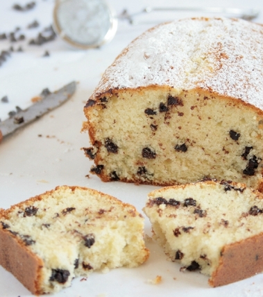 Plumcake alla panna con gocce di cioccolato