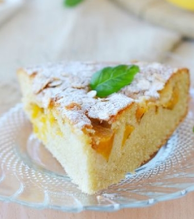 Torta di pesche e yogurt con fiocchi di avena