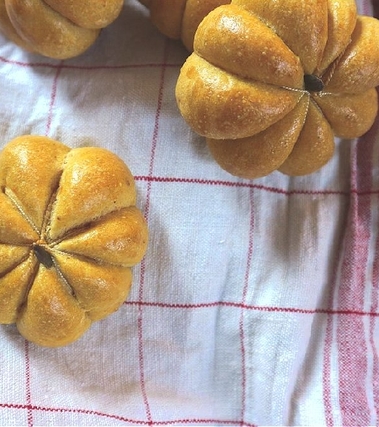 Panini alla zucca per halloween
