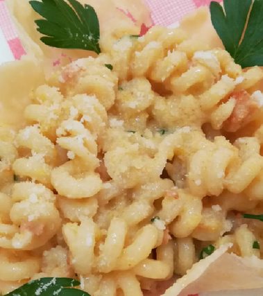 Fusilli, zucca e salmone
