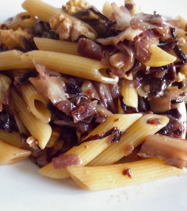 Penne con radicchio rosso e gorgonzola sbarazzino