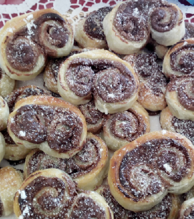 Ventaglietti di sfoglia con nutella e mascarpone