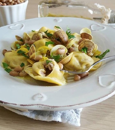 Tortelli con fagiolina del trasimeno e vongole