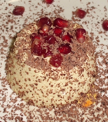 Bavarese alla vaniglia con scaglie di cioccolato