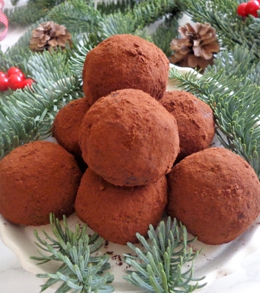 Palline di frutta secca, miele e cannella