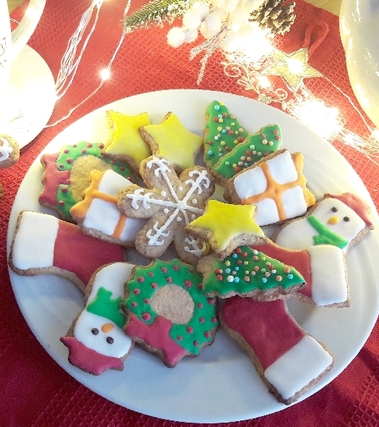 Biscotti alla cannella decorati