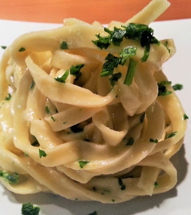 Tagliolini limone, tuma persa e colatura di alici