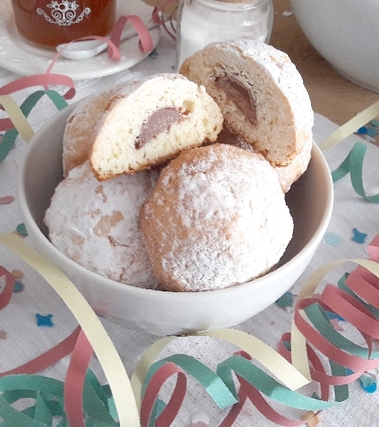 Castagnole ripiene al forno