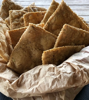 Cracker senza glutine con parmigiano e rosmarino