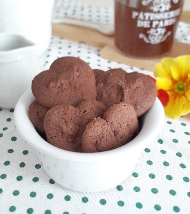 Biscotti di frolla montata al cacao