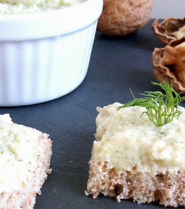 Pesto di finocchi e noci antispreco