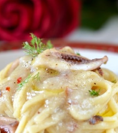 Linguine crema di finocchio calamari e peperoncino