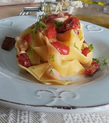 Pappardelle ai filetti di calamaro