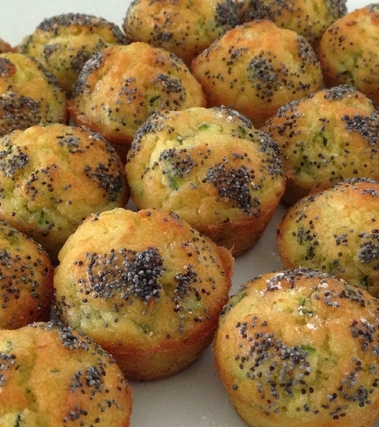 Muffin alle zucchine e semi di papavero