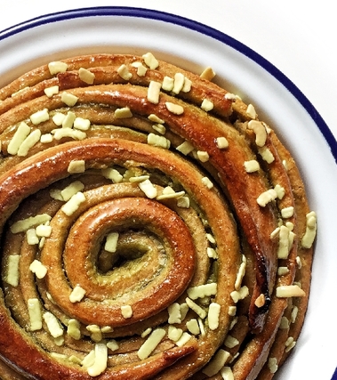 Brioche al chai masala e pistacchio