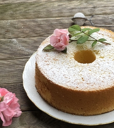 Chiffon cake profumata al limone